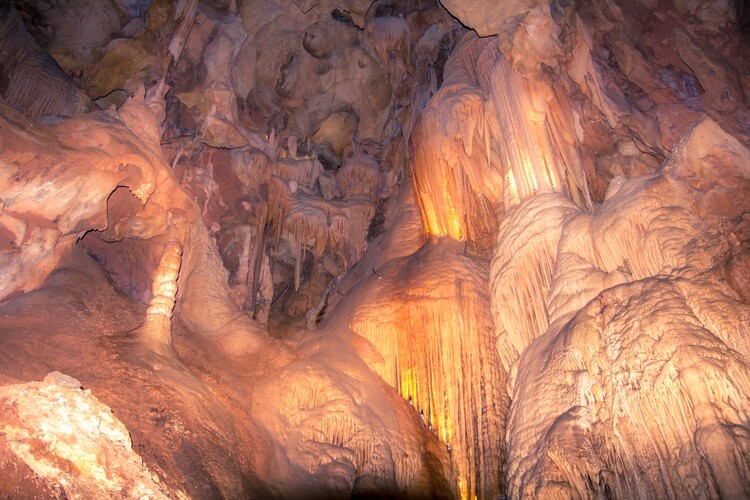 jenolan-caves-mini.jpg