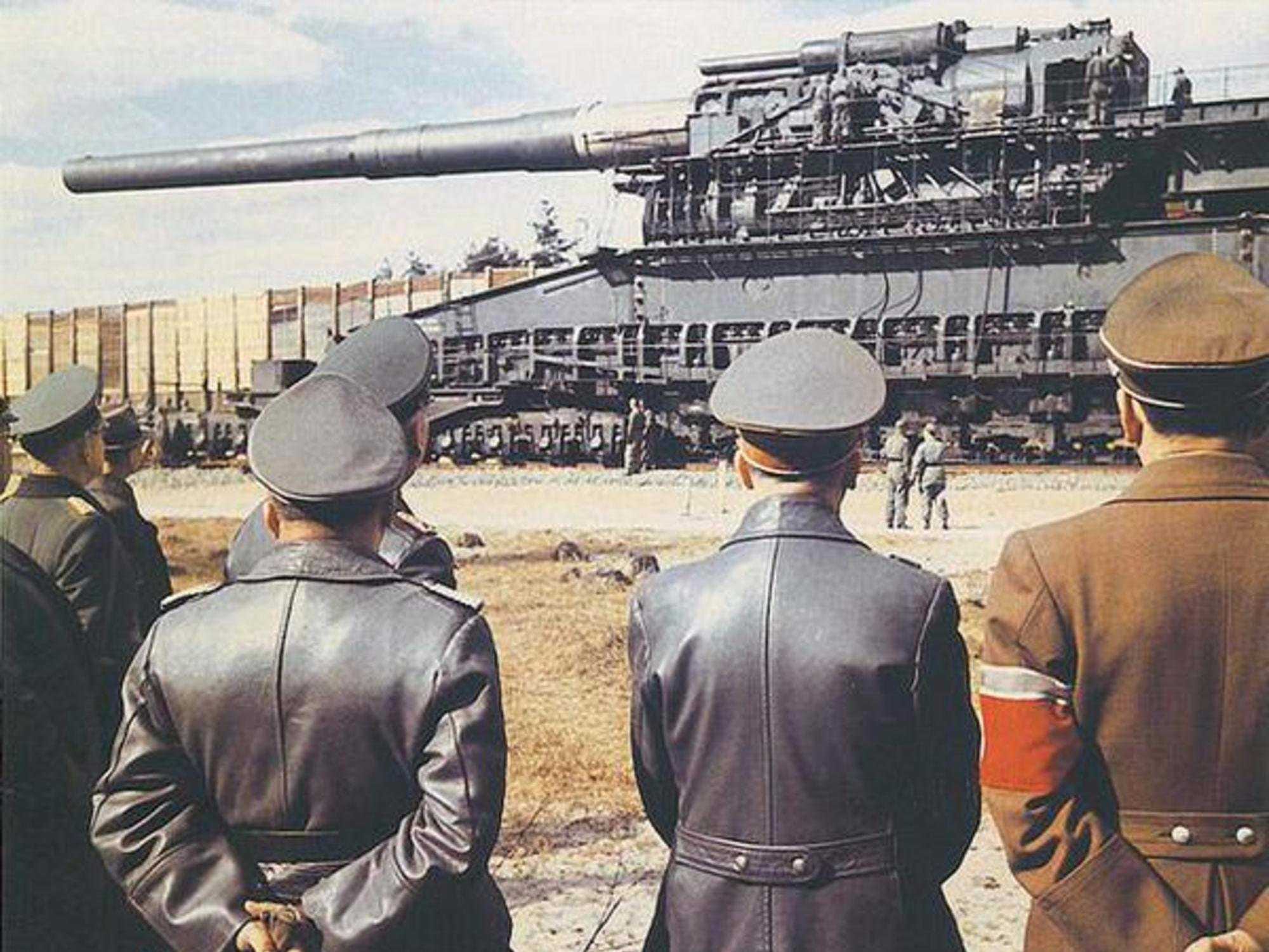 hitler-created-the-largest-gun-ever-and-it-was-a-total-disaster.jpg