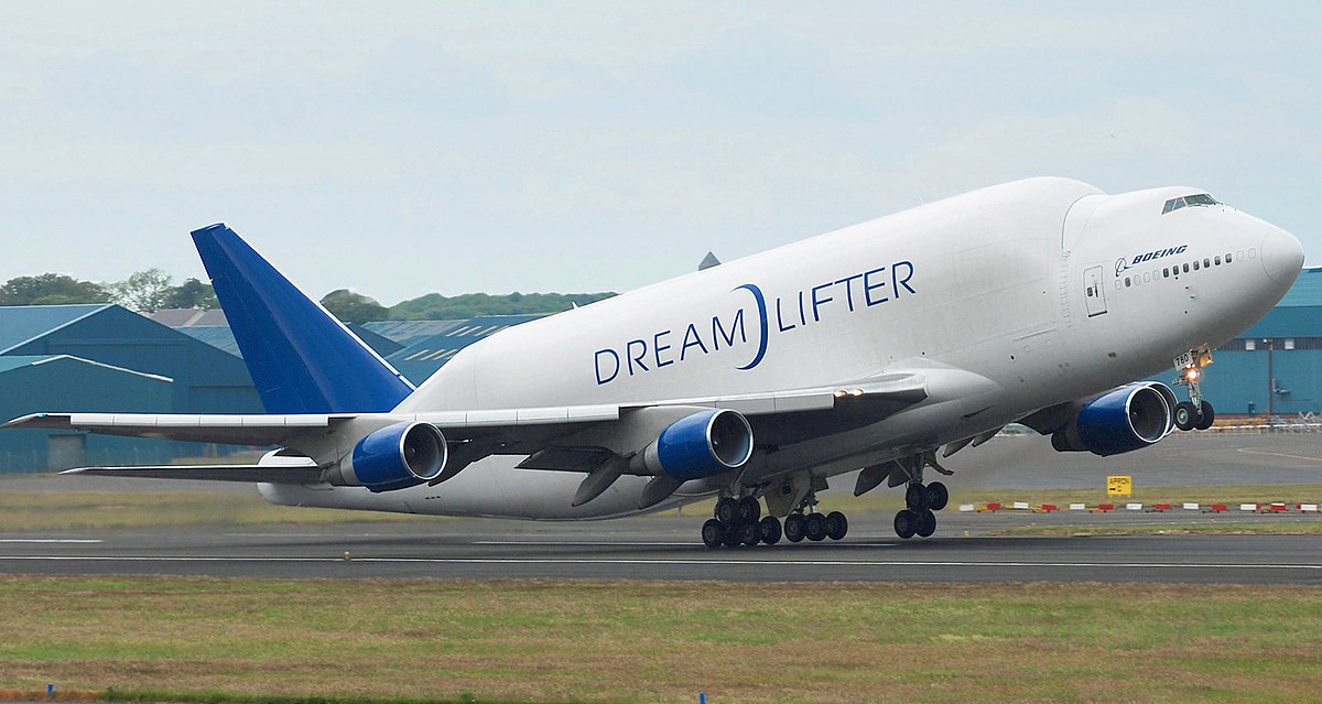 1200px-Boeing_747-400LCF_Dreamlifter.jpg
